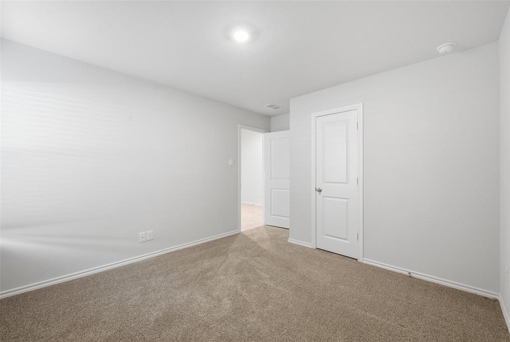 549 Bronze Circle East Springtown, TX 76082 - Photo 21 of 29