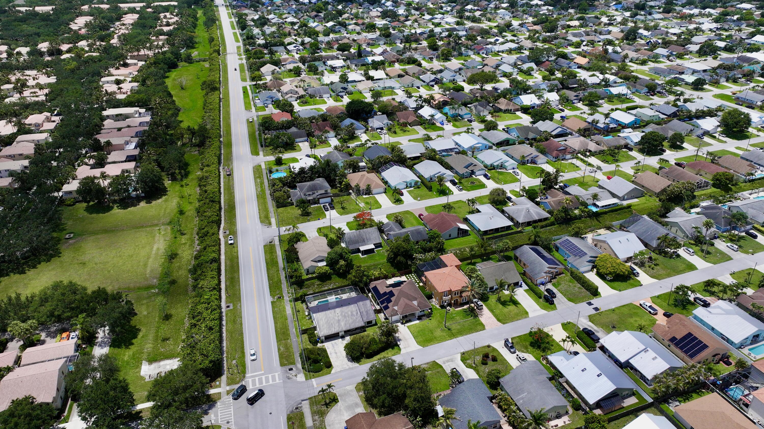 6048 Garrett Street Jupiter, FL 33458 - Photo 81 of 101 dji_fly_20260522_124712_0933_17794719071
