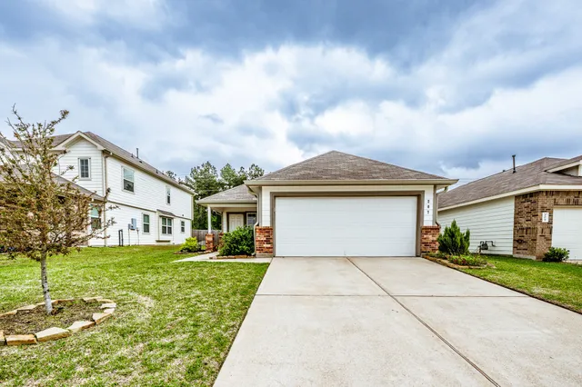 a front view of house with yard