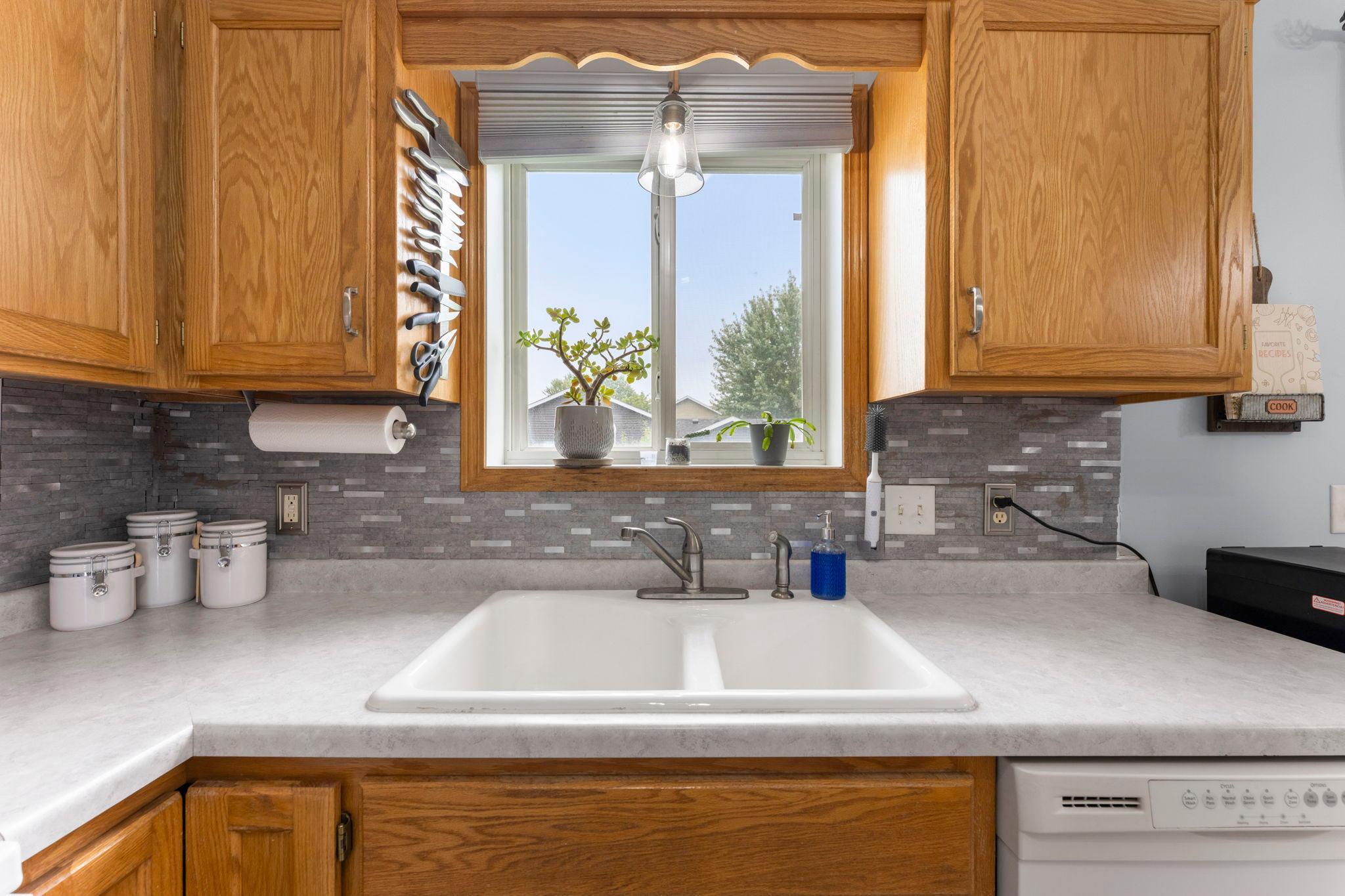 2033 Joe's Lake Road Cambridge, MN 55008 - Photo 21 of 61 Gallery Image 21