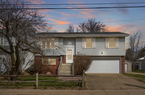 $200,000 | 712 East Lincoln Street, Bloomington, IL 61701