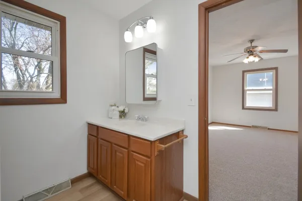 $200,000 | 712 East Lincoln Street, Bloomington, IL 61701