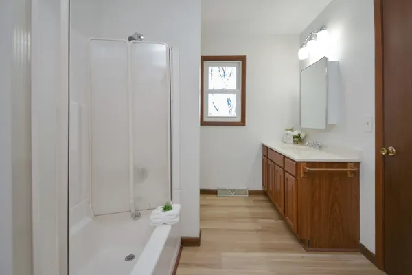 $200,000 | 712 East Lincoln Street, Bloomington, IL 61701