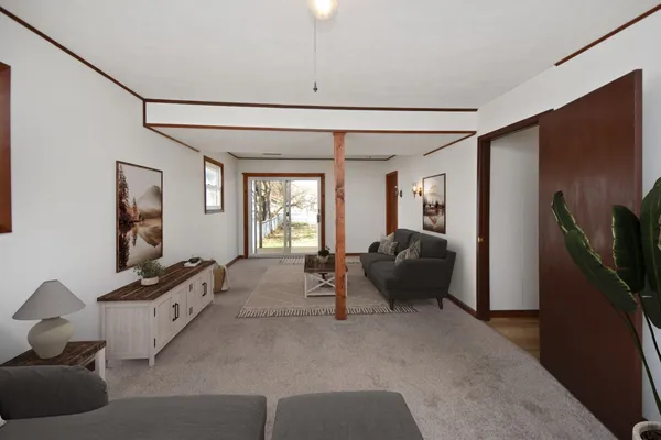 $200,000 | 712 East Lincoln Street, Bloomington, IL 61701