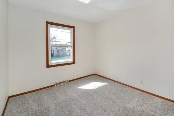 $200,000 | 712 East Lincoln Street, Bloomington, IL 61701