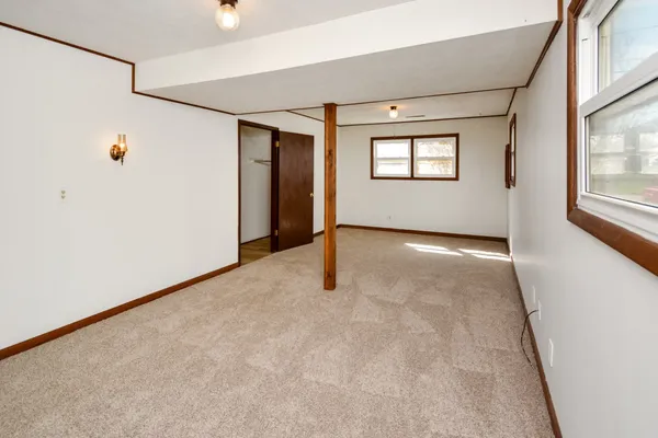 $200,000 | 712 East Lincoln Street, Bloomington, IL 61701