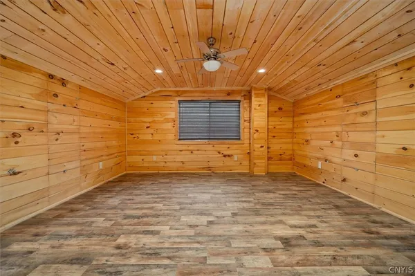 $797,000 | 289 Twin Ponds Drive, Newport, NY 13350