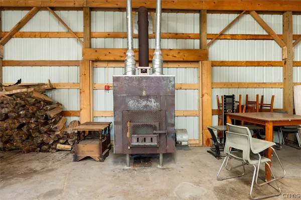 $797,000 | 289 Twin Ponds Drive, Newport, NY 13350