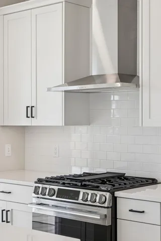 $560,275 | 10959 37th Street North, Lake Elmo, MN 55042