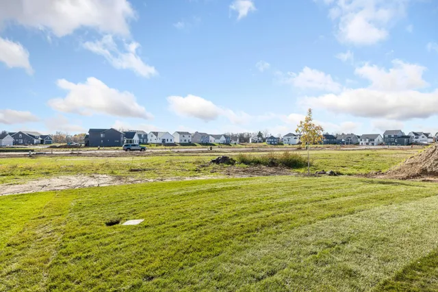 $560,275 | 10959 37th Street North, Lake Elmo, MN 55042