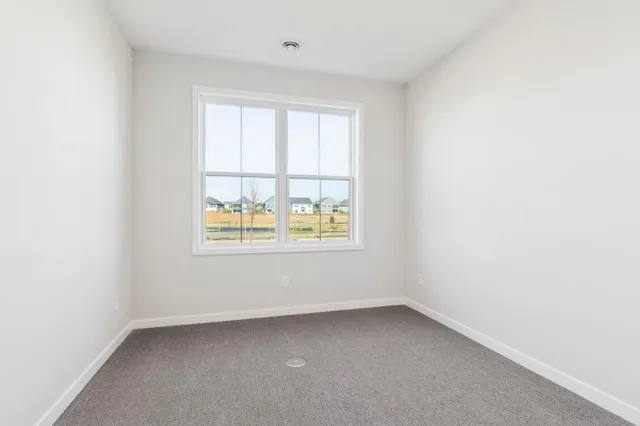 $560,275 | 10959 37th Street North, Lake Elmo, MN 55042