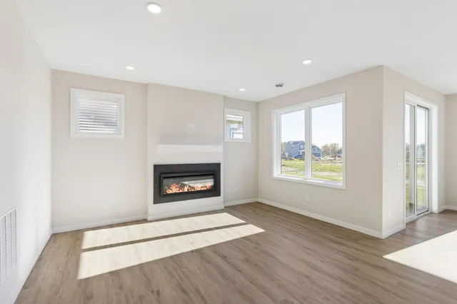 $560,275 | 10959 37th Street North, Lake Elmo, MN 55042