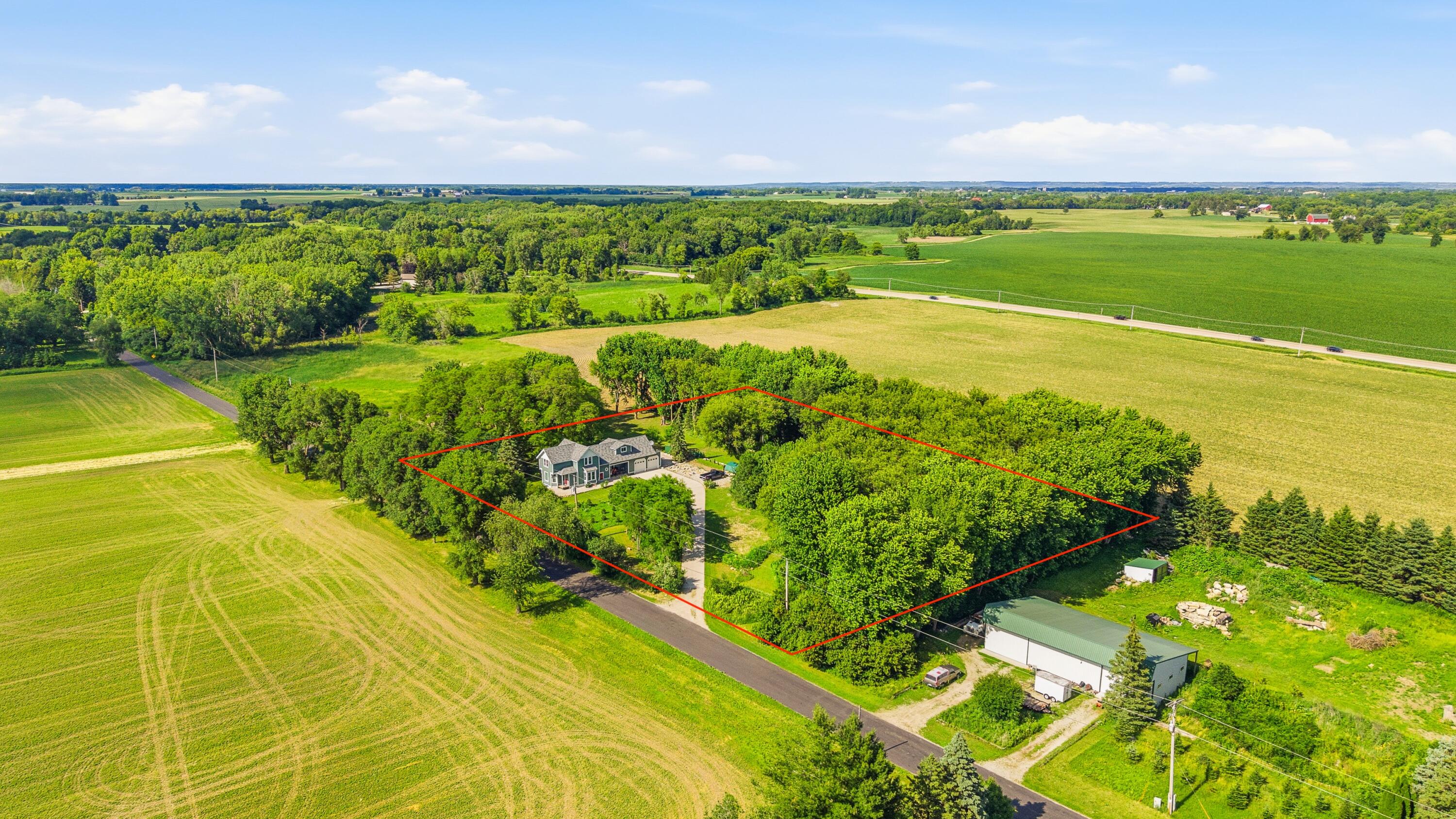 N6934 High Point Road Oak Grove, WI 53916 - Photo 39 of 40 DJI_20260622152819_0162_D