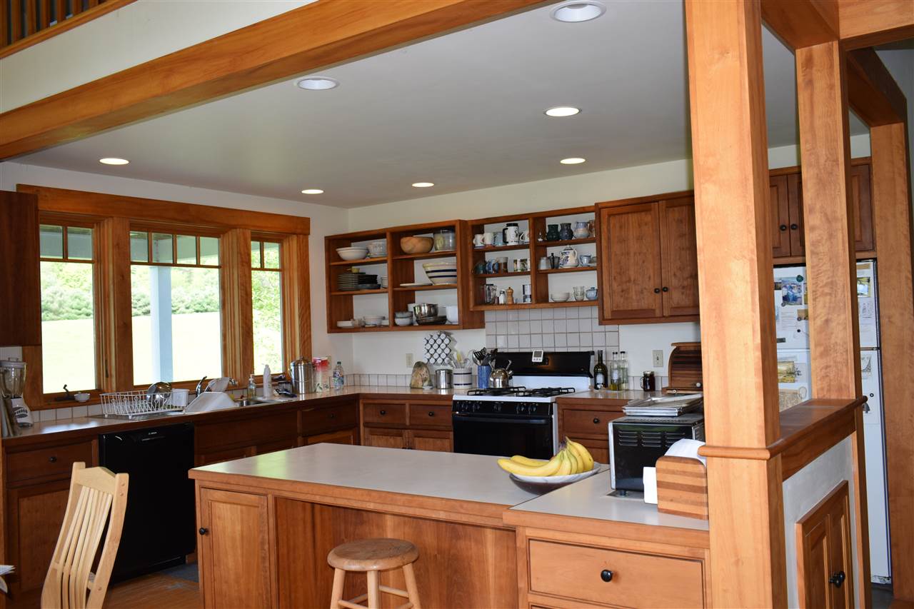 692 Stevens Road Thetford, VT 05043 - Photo 12 of 22 Gallery Image 12