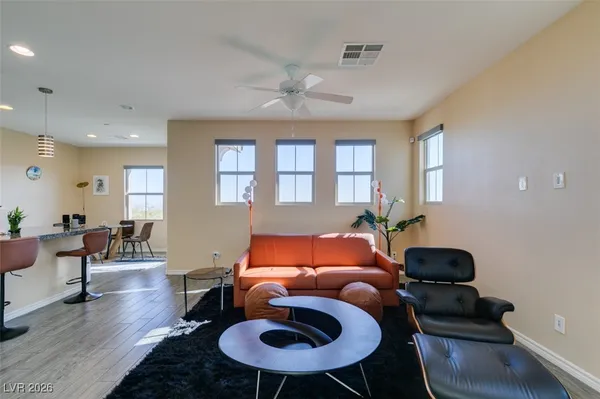 $2,950 | 172 Petaluma Valley Drive, Las Vegas, NV 89138