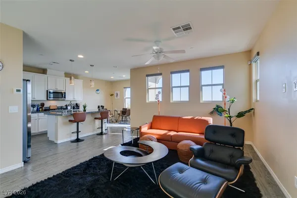 $2,950 | 172 Petaluma Valley Drive, Las Vegas, NV 89138