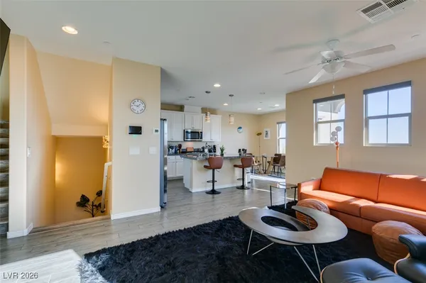 $2,950 | 172 Petaluma Valley Drive, Las Vegas, NV 89138