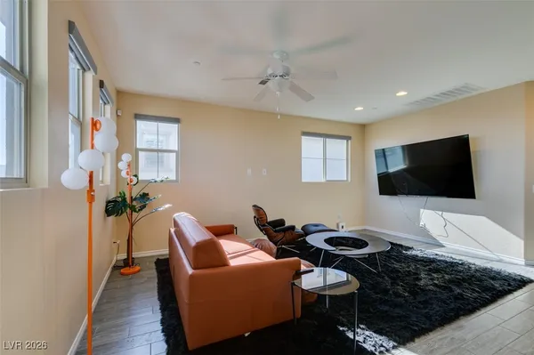 $2,950 | 172 Petaluma Valley Drive, Las Vegas, NV 89138