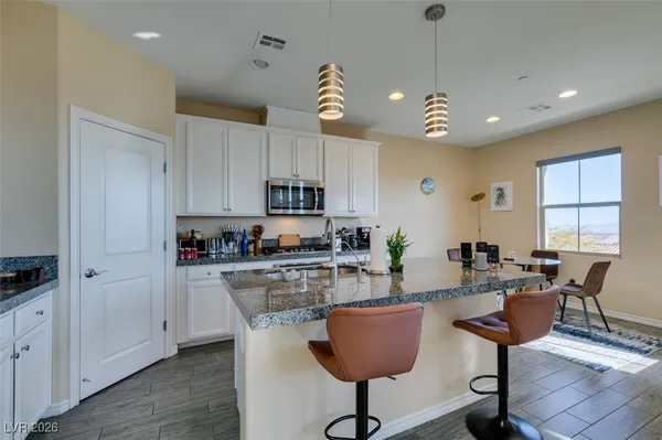 $2,950 | 172 Petaluma Valley Drive, Las Vegas, NV 89138