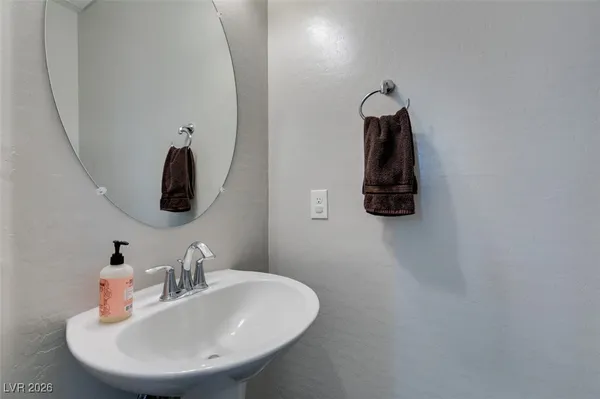 $2,950 | 172 Petaluma Valley Drive, Las Vegas, NV 89138