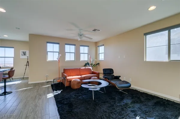 $2,950 | 172 Petaluma Valley Drive, Las Vegas, NV 89138