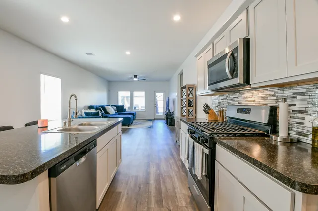 $2,200 | 5419 Desert Glen Dr Spring, Spring, TX 77373