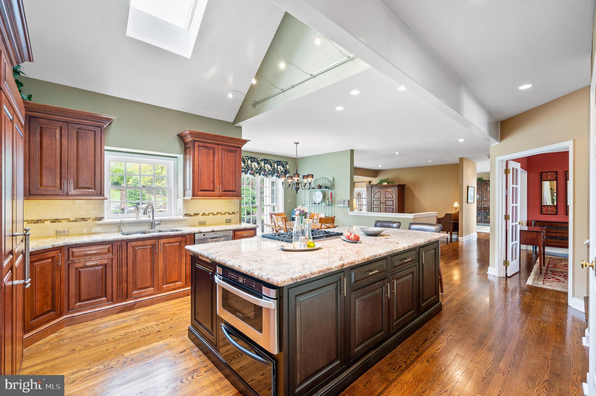 1905 General Alexander Drive Malvern, PA 19355 - Photo 15 of 87 Cathedral Ceiling & hip light fixtures