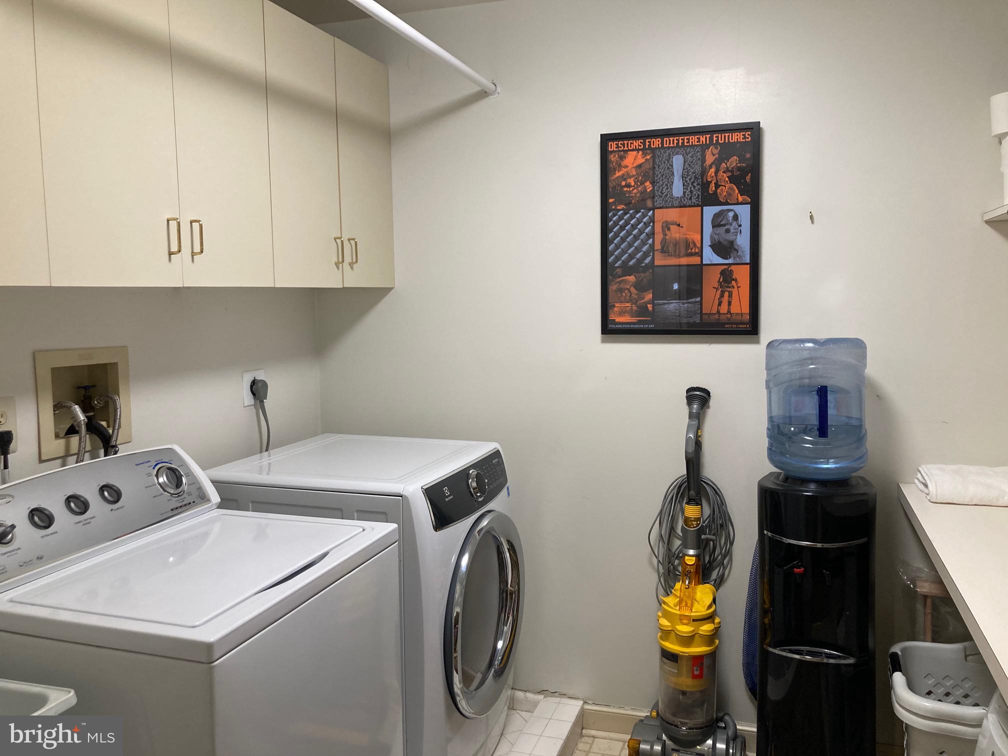 1905 General Alexander Drive Malvern, PA 19355 - Photo 58 of 87 2nd flr. Laundry w/ tub, counters & cabinets