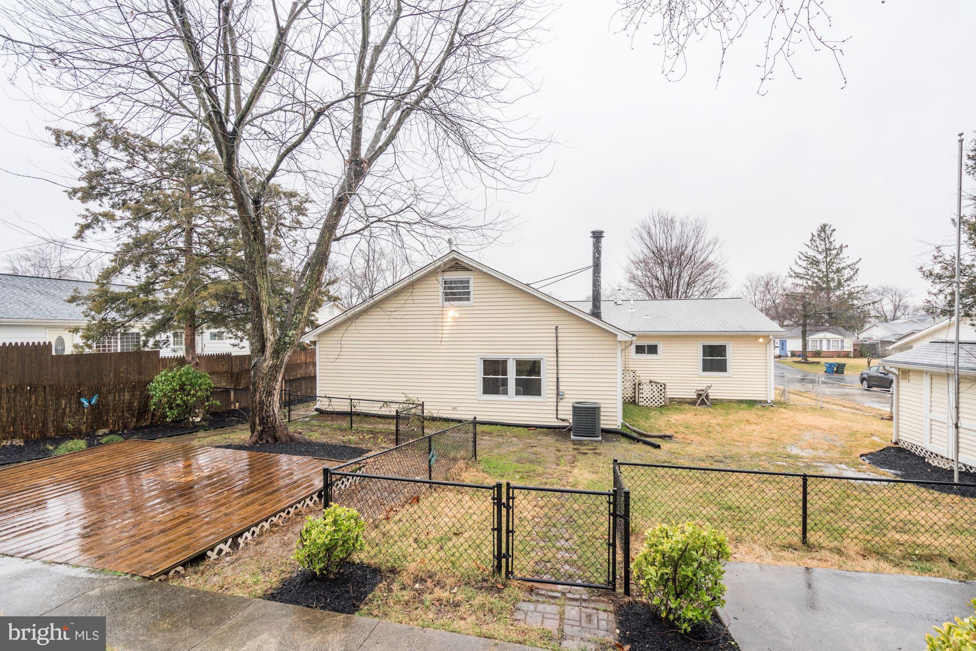 216 West Beech Road Sterling, VA 20164 - Photo 34 of 35 Gallery Image 34
