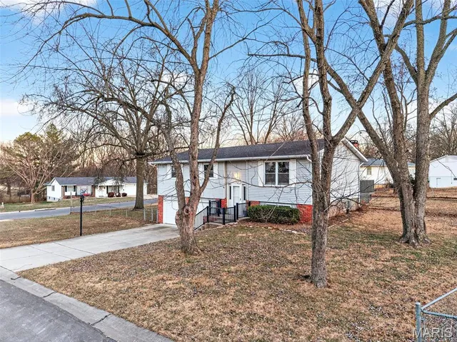 $275,000 | 3418 Wexford Drive, St. Charles, MO 63303