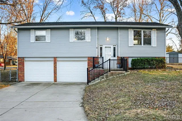 $275,000 | 3418 Wexford Drive, St. Charles, MO 63303