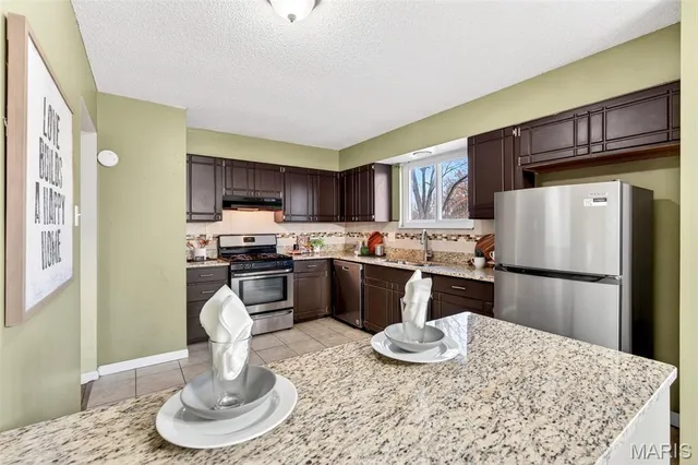 $275,000 | 3418 Wexford Drive, St. Charles, MO 63303