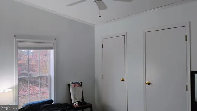 a view of room with workspace