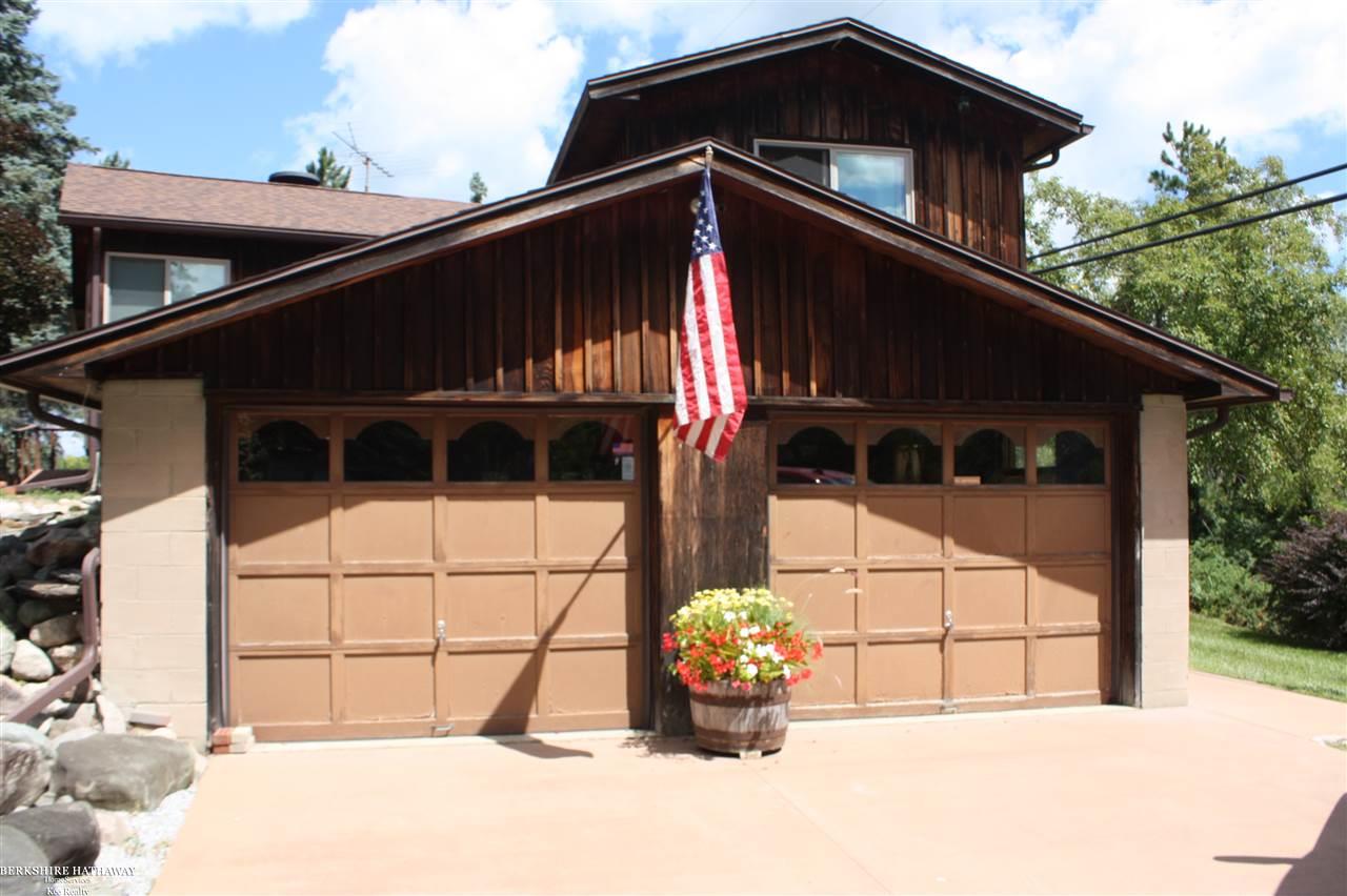 5048 Rochester Road Leonard, MI 48367 - Photo 46 of 68