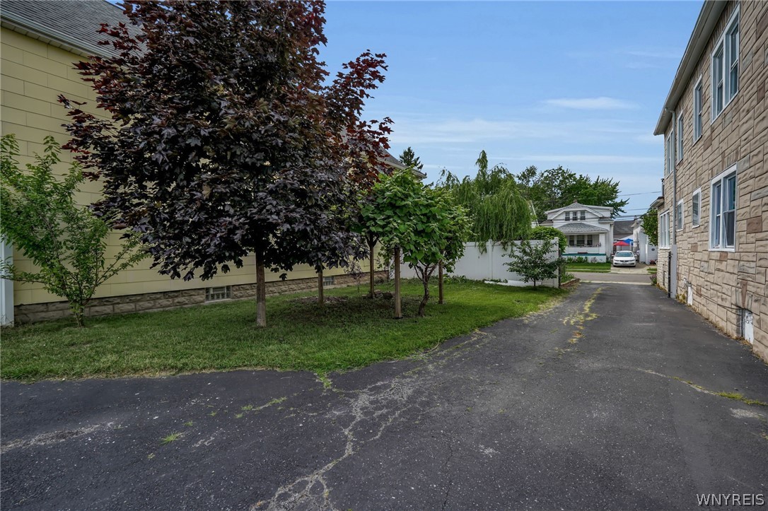 239 Roesch Avenue Buffalo, NY 14207 - Photo 42 of 45