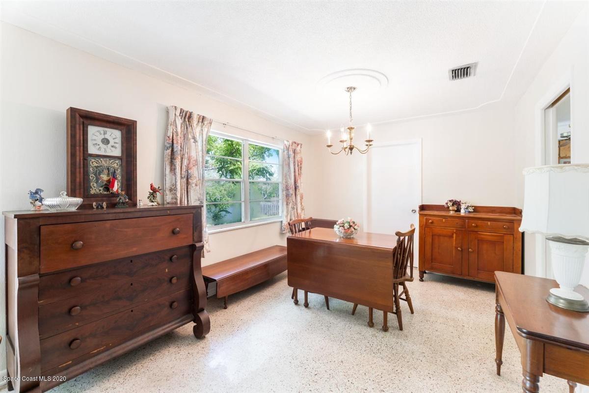 124 La Riviere Road Cocoa Beach, FL 32931 - Photo 7 of 19 Dining Room