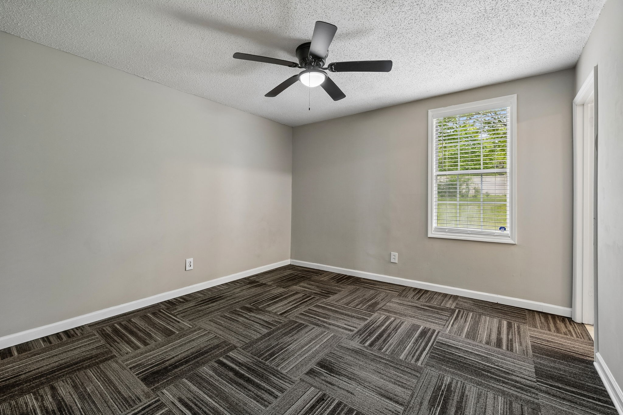 809 Fawn Lane Madison, TN 37115 - Photo 26 of 43 a view of an empty room with a window