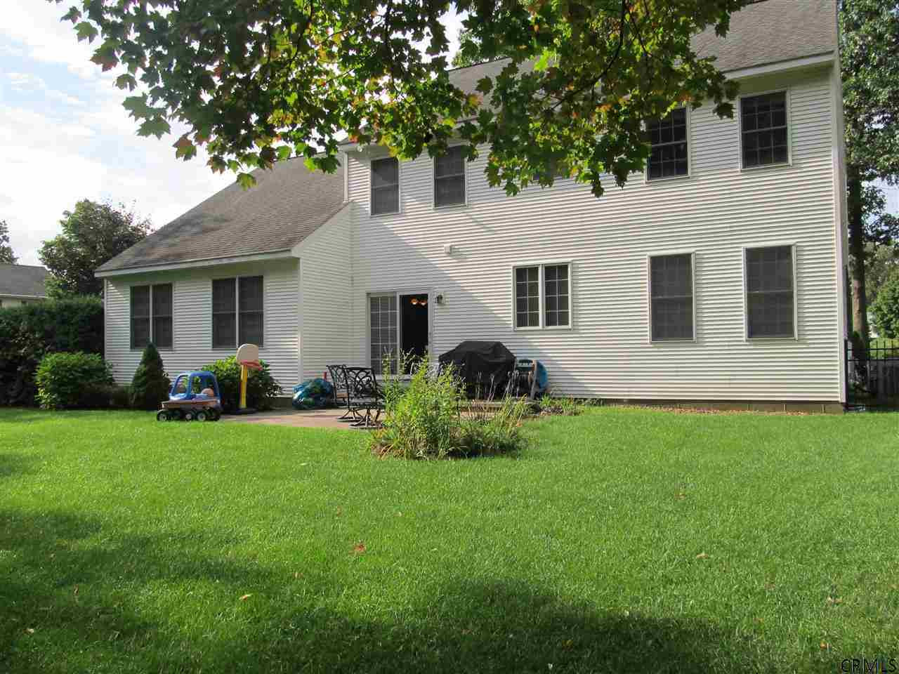 119 Darroch Road Bethlehem, NY 12054 - Photo 4 of 21 Photo 4