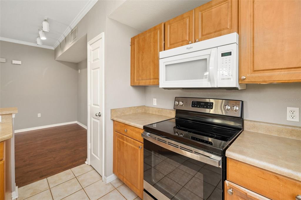 5501 Rosehill Road, Unit 103 Sarasota, FL 34233 - Photo 14 of 60 Gallery Image 14