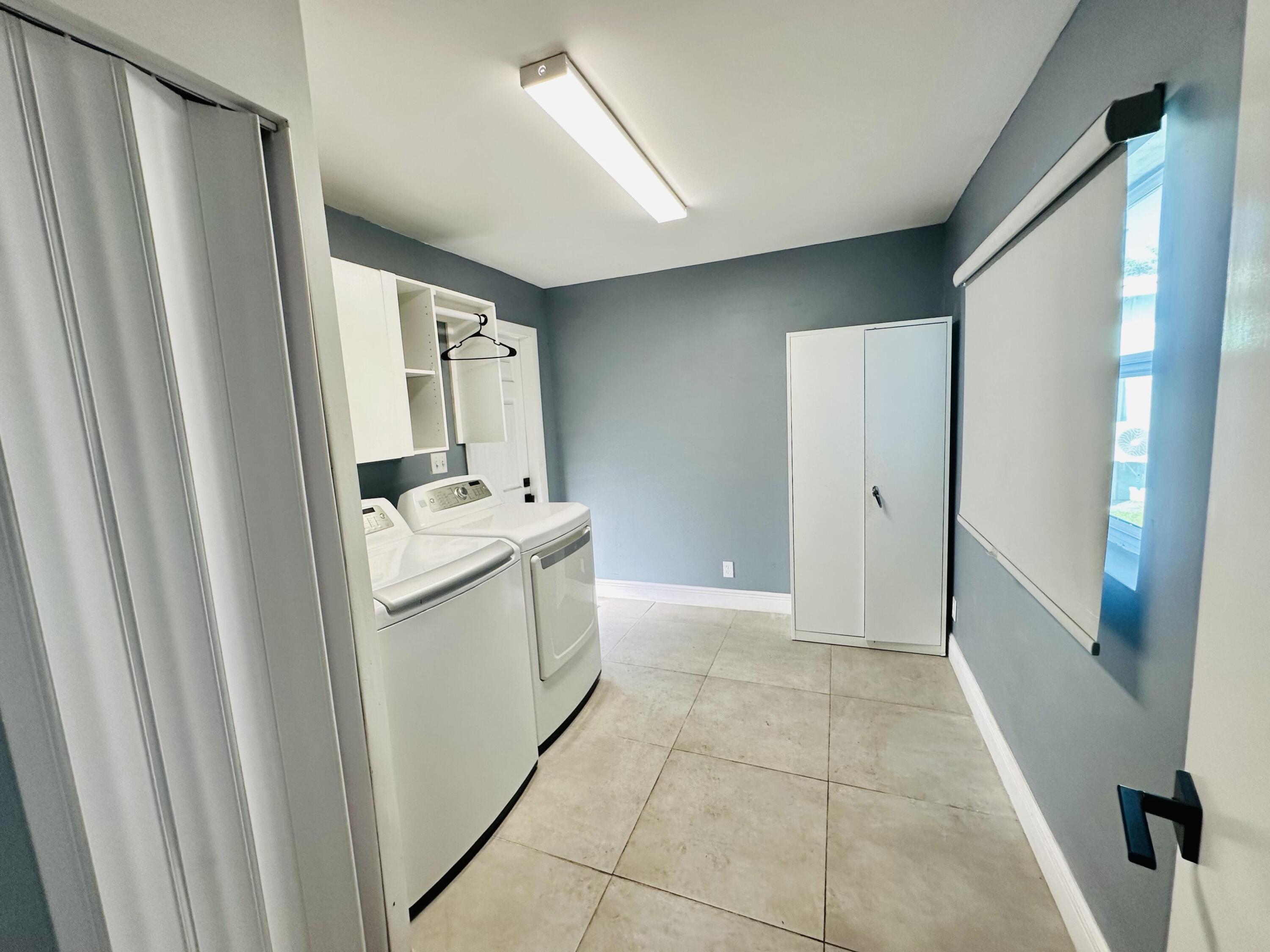 1865 West Chatham Road West Palm Beach, FL 33415 - Photo 23 of 56 27