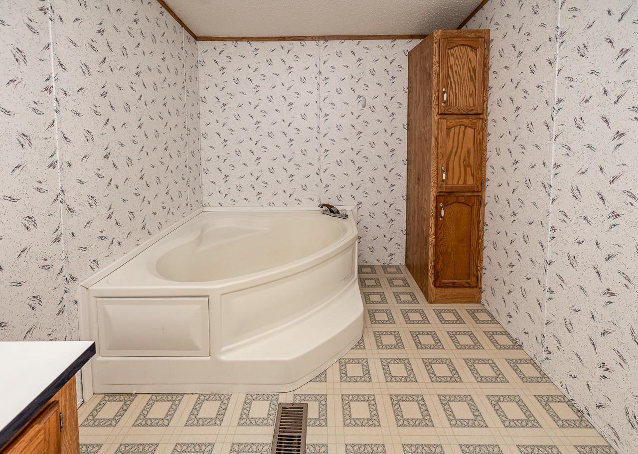 393 Durbin Meadows Road Fountain Inn, SC 29644 - Photo 17 of 33