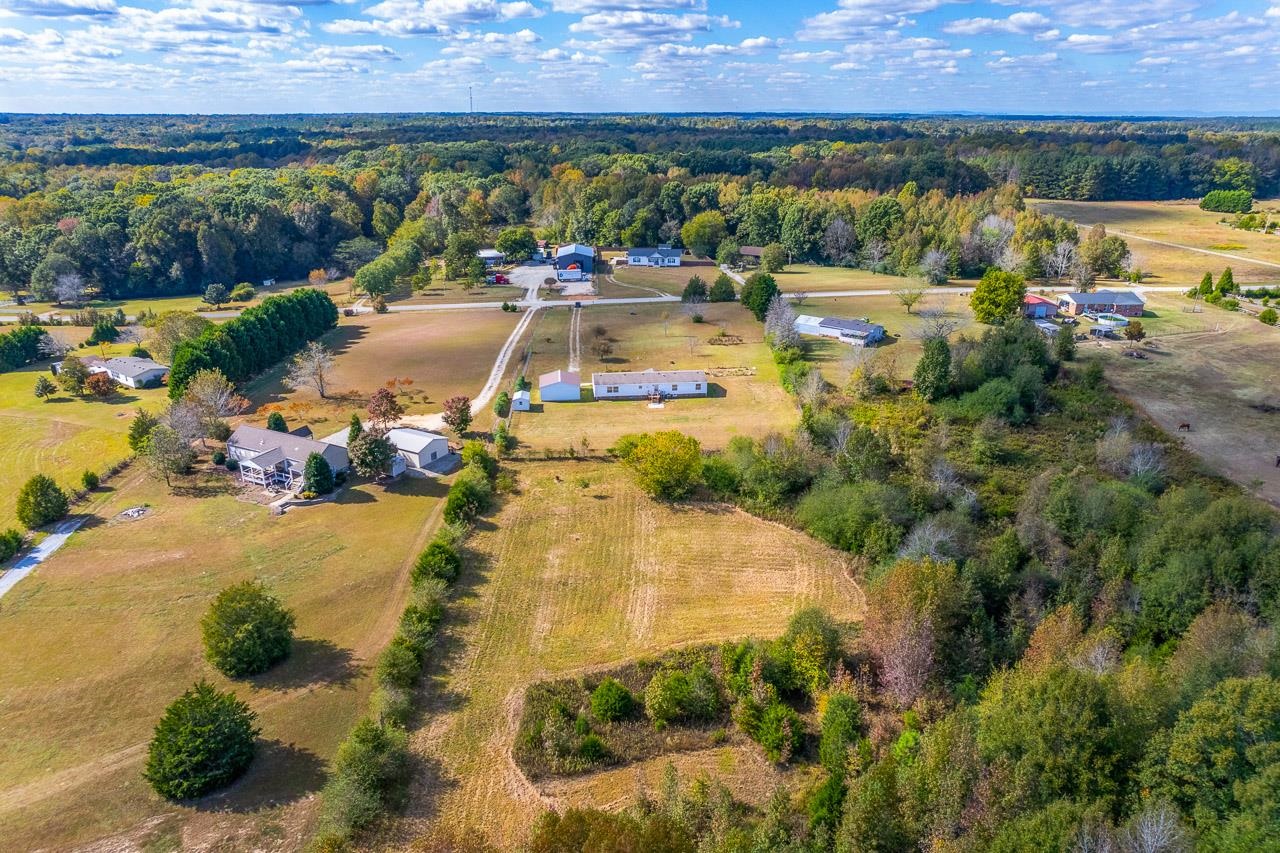 393 Durbin Meadows Road Fountain Inn, SC 29644 - Photo 3 of 33