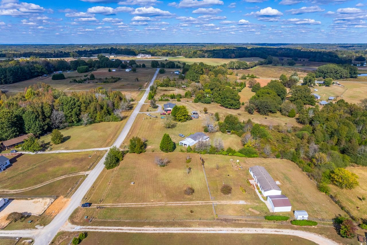 393 Durbin Meadows Road Fountain Inn, SC 29644 - Photo 4 of 33