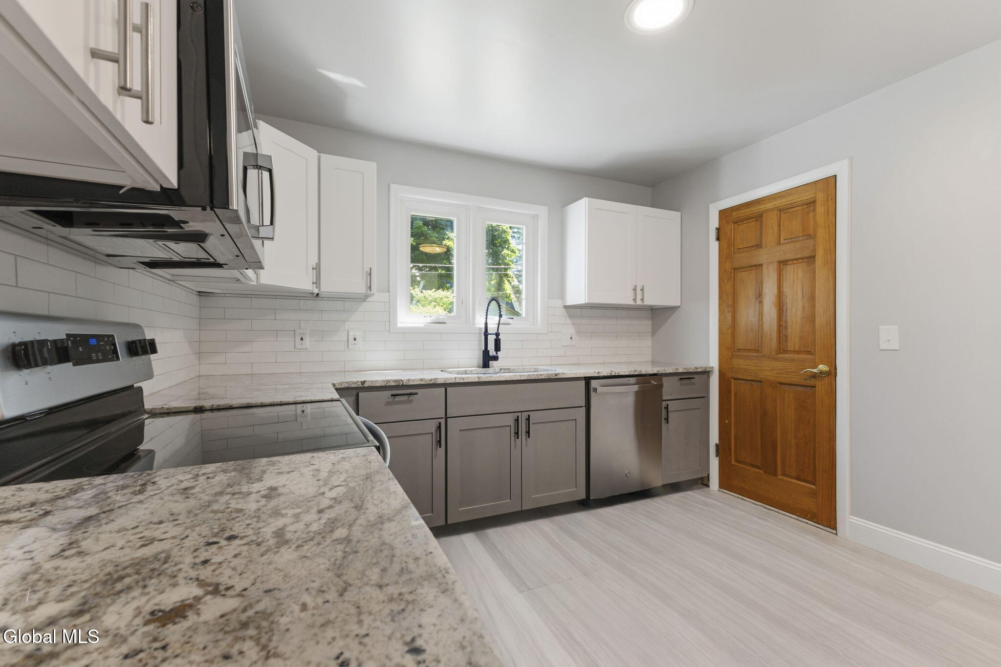 5 Salisbury Road Bethlehem, NY 12054 - Photo 16 of 41 15-5SalisburyRd_15
