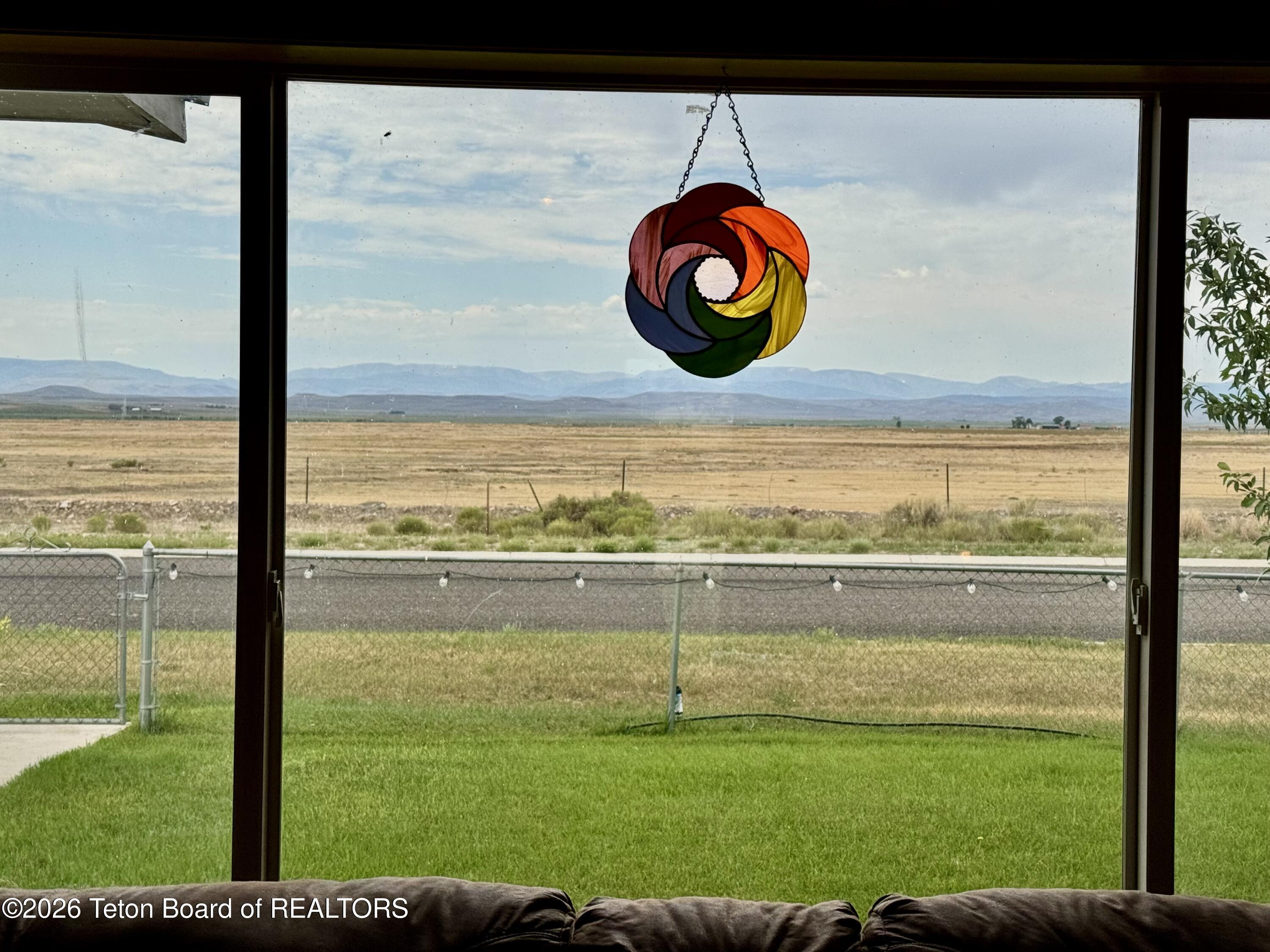 204 County Road Marbleton, WY 83113 - Photo 10 of 43 Living Views