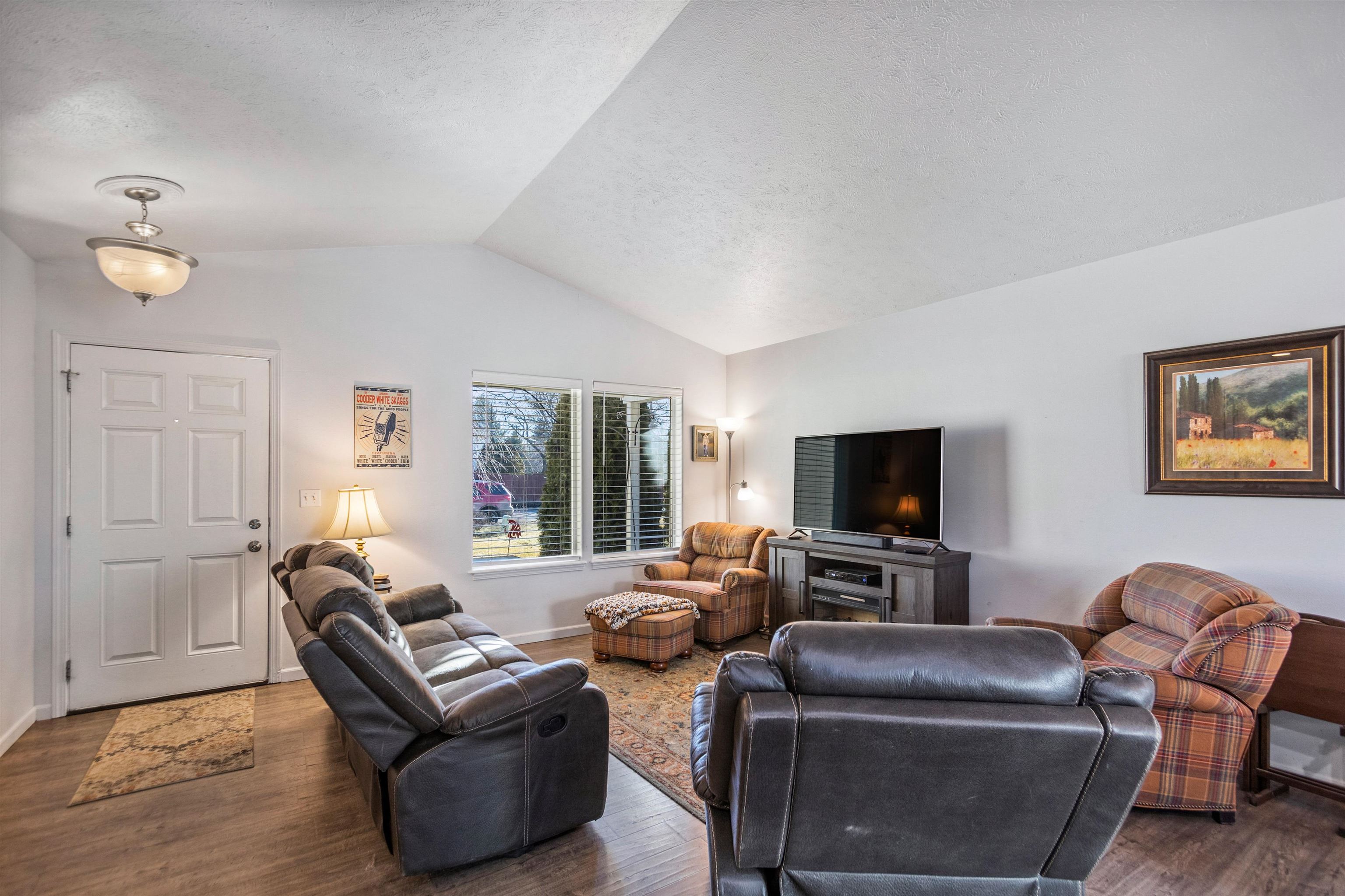 1621 North Center Road Spokane Valley, WA 99212 - Photo 9 of 30 Gallery Image 9