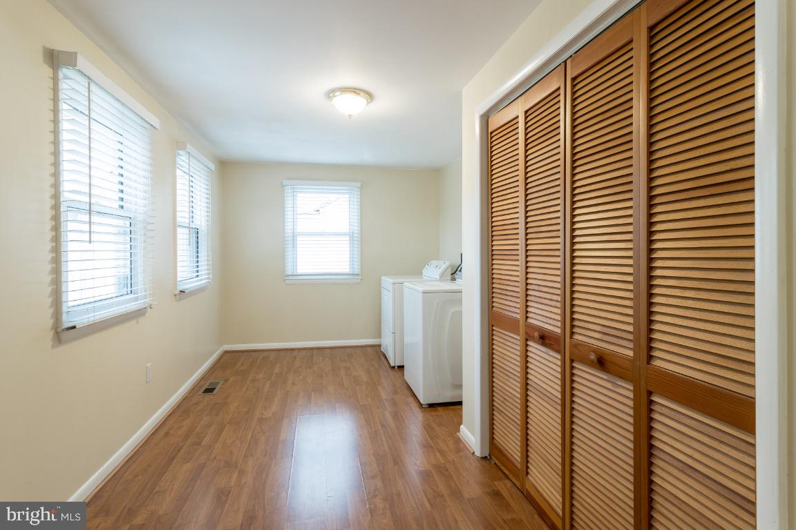 10 Branch Street Baltimore, MD 21221 - Photo 14 of 29 Mud Room/Laundry w/storage