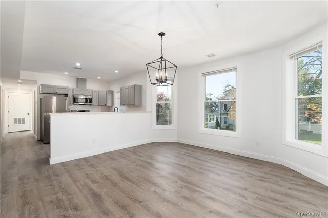 $2,200 | 22 Forbus Street, Unit 3, Poughkeepsie, NY 12601