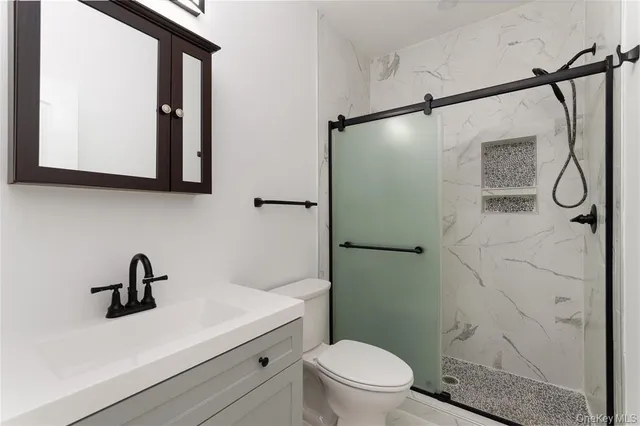 $2,200 | 22 Forbus Street, Unit 3, Poughkeepsie, NY 12601