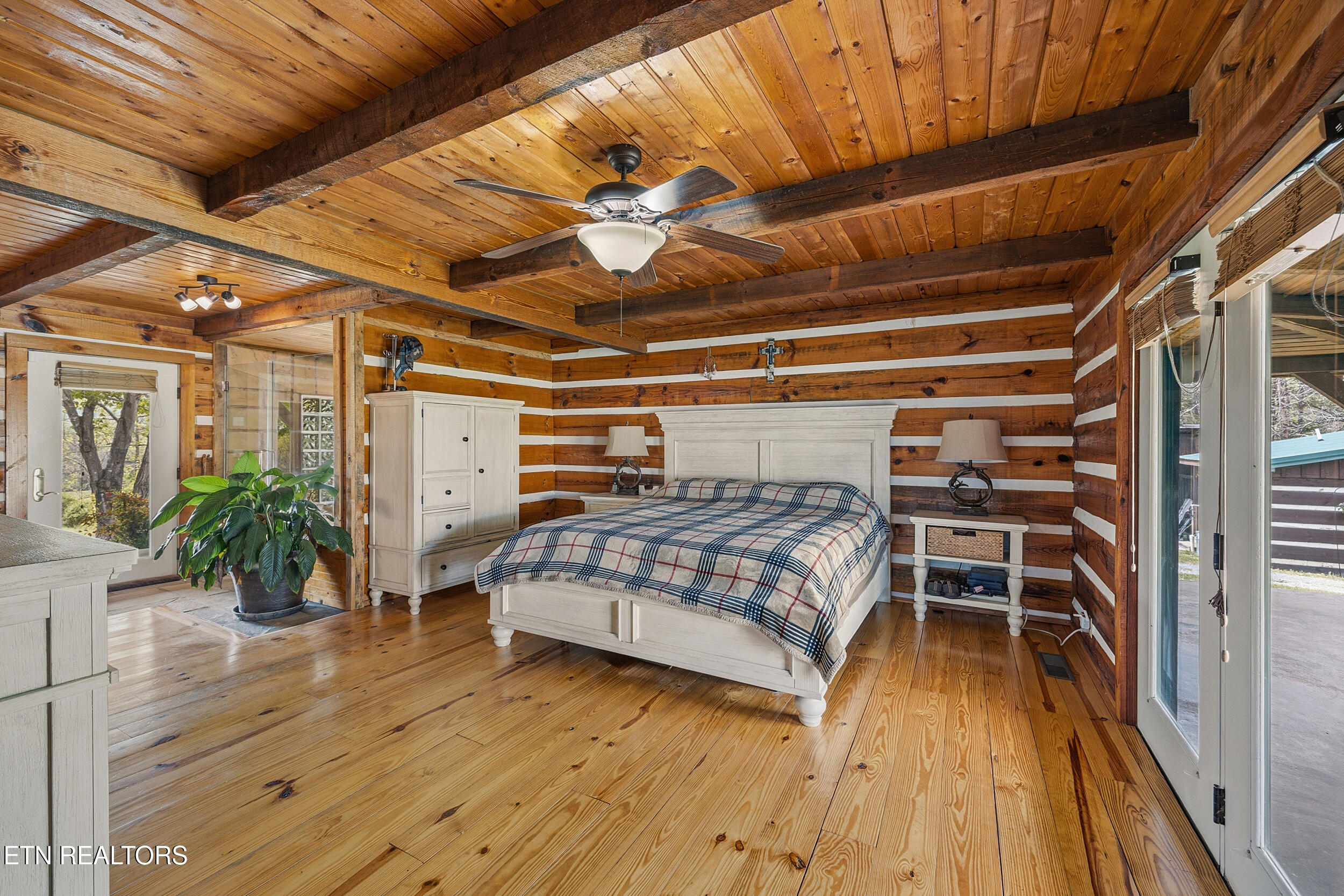 513 Nat Mullenix Road Rogersville, TN 37857 - Photo 35 of 59 38_primary bedroom